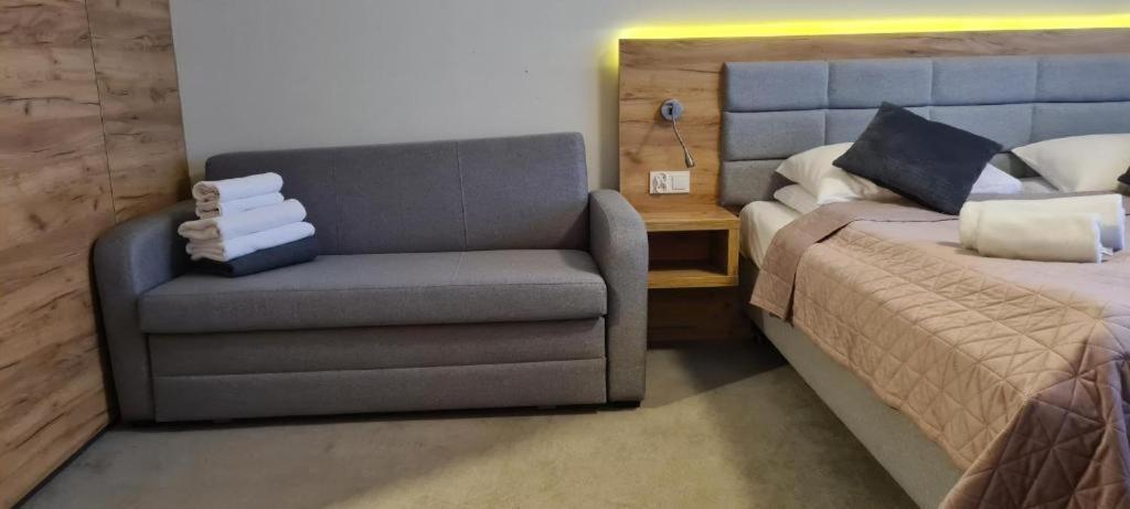Aparthotel Apartamenty Czarna Gora 224 سيينا المظهر الخارجي الصورة